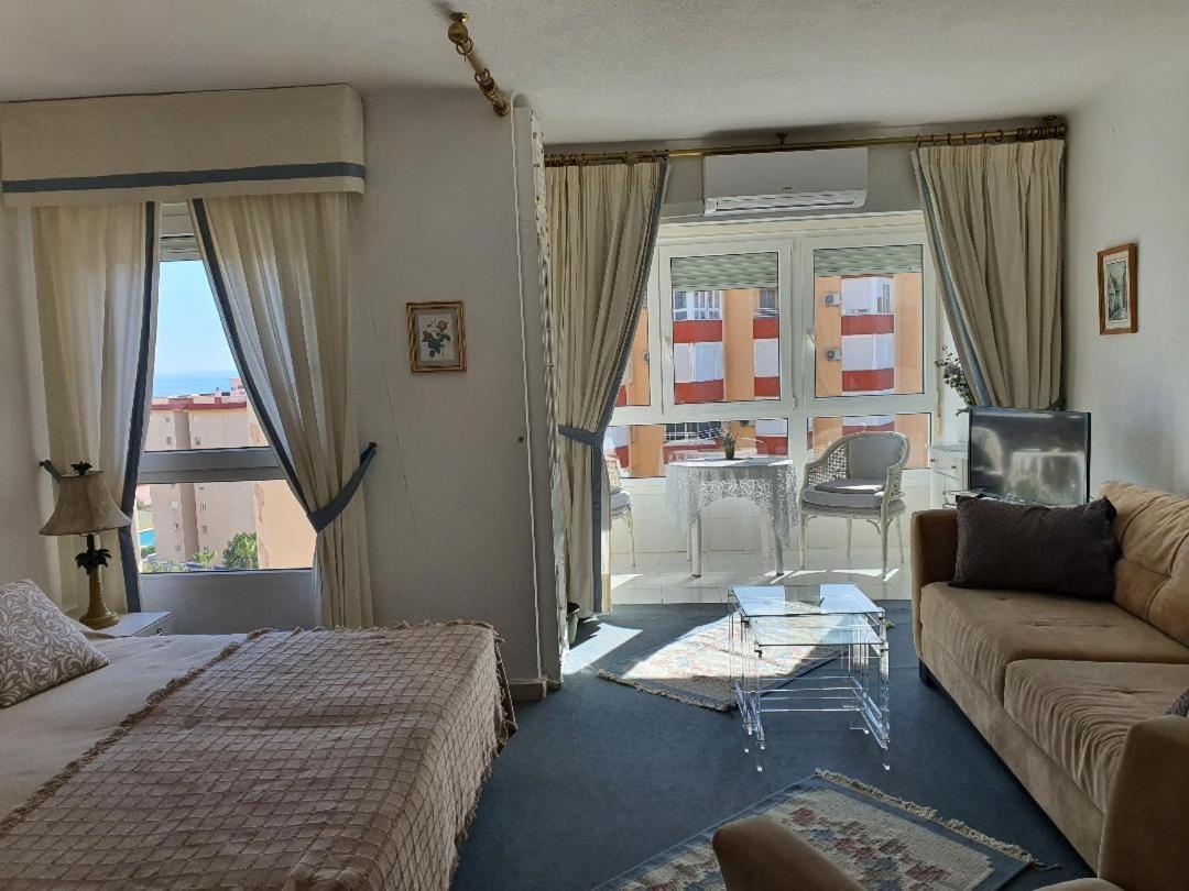 Luxury Studio Apartment 2 Night Minimum Stay Until June 31St!! Torrox Kültér fotó